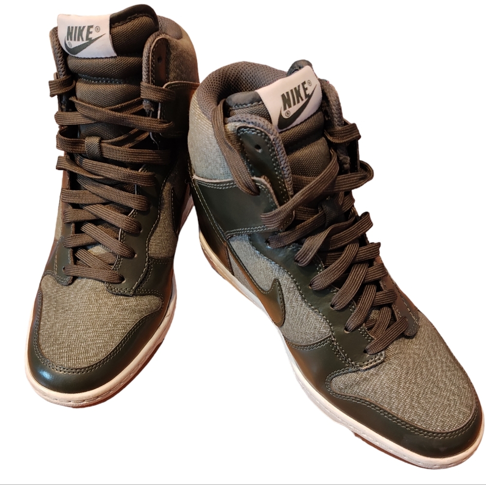 Nike Dunk Sky Hi Essential Sneaker Khaki Green Hidden Wedge - Size 9
